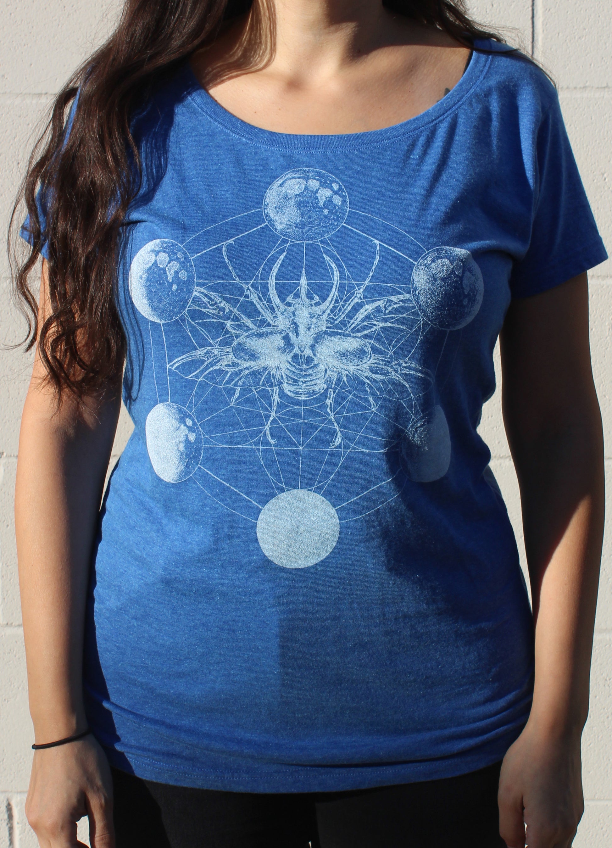 Metatron Beetle Moon Phases - Women Tee - Point 506