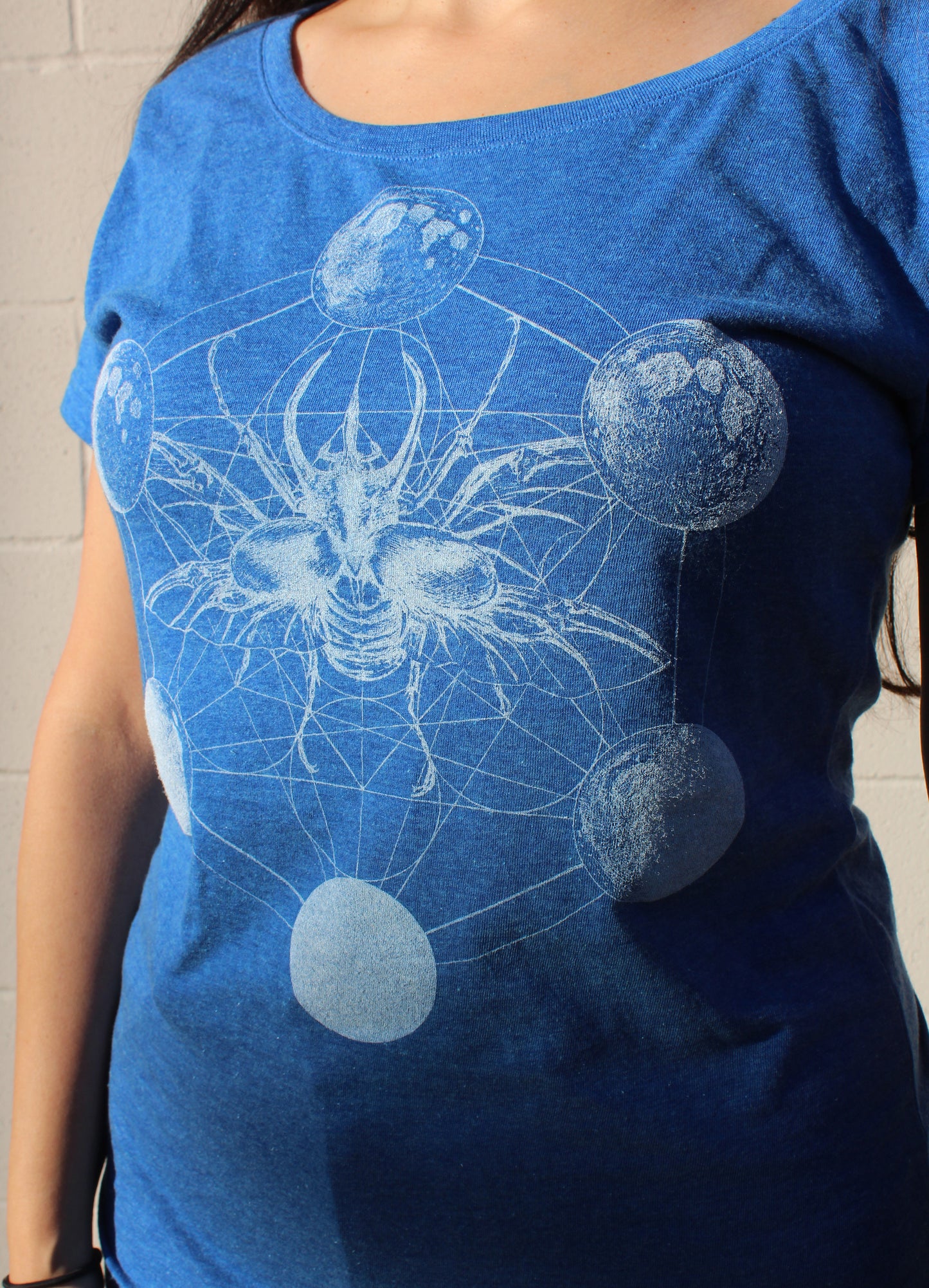 Metatron Beetle Moon Phases - Women Tee - Point 506