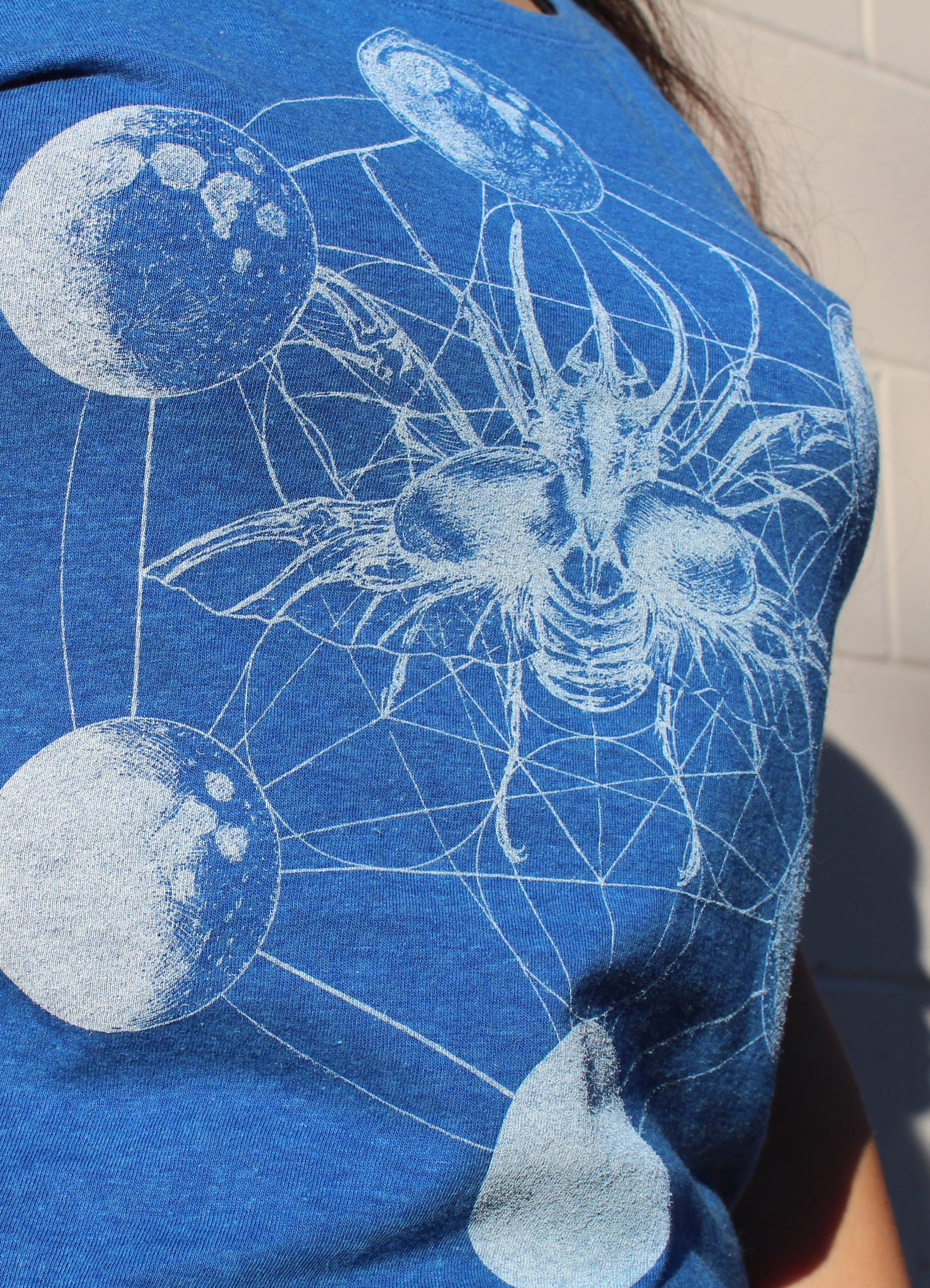 Metatron Beetle Moon Phases - Women Tee - Point 506